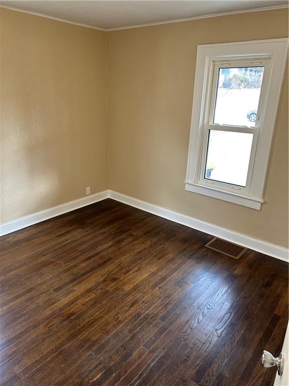 4338 Myrtle Avenue — photo 10