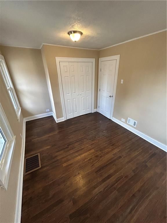4338 Myrtle Avenue — photo 11