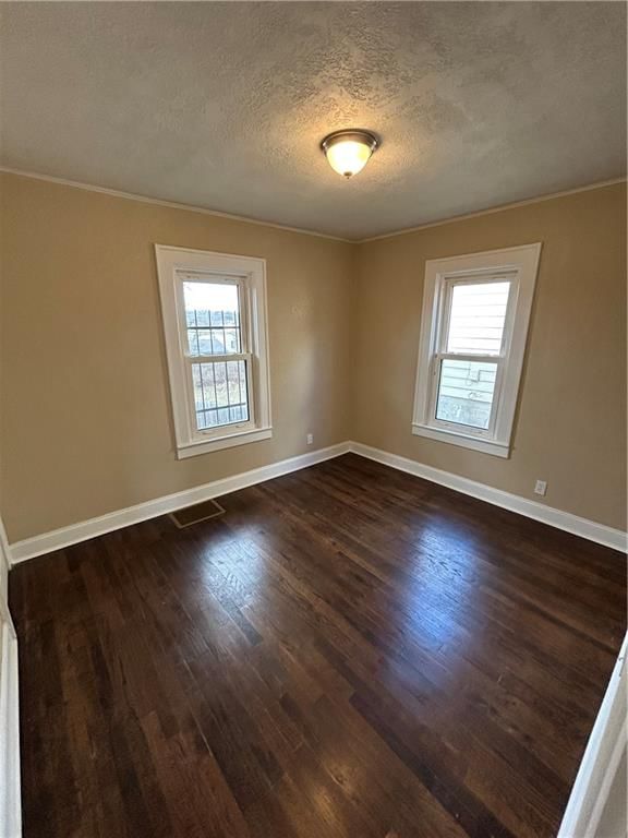 4338 Myrtle Avenue — photo 12