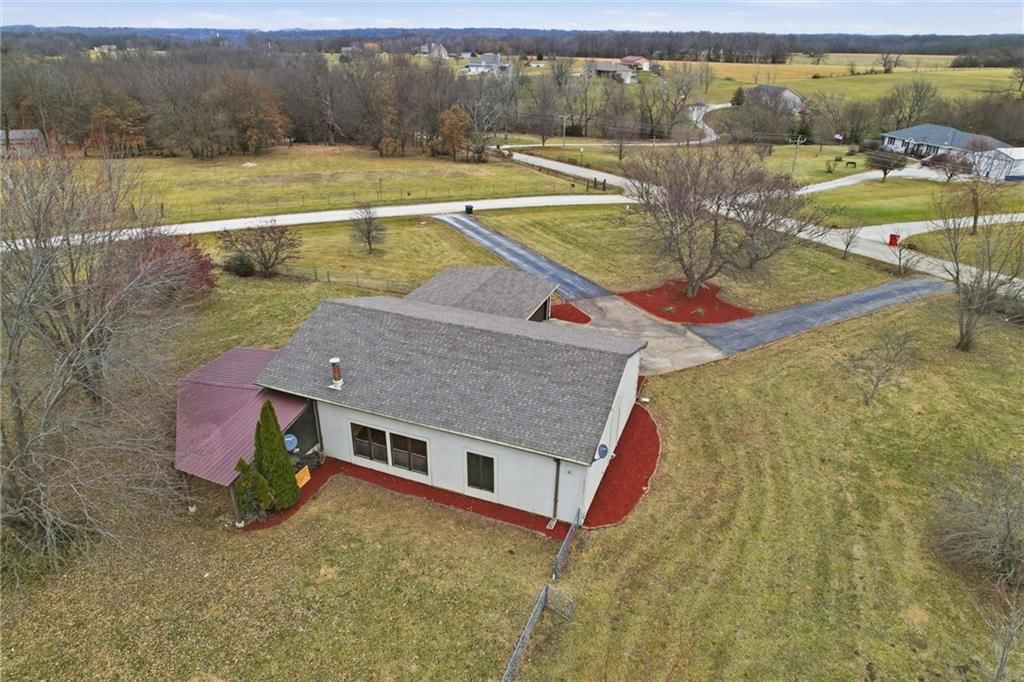 1904 NW 850th Road — photo 42