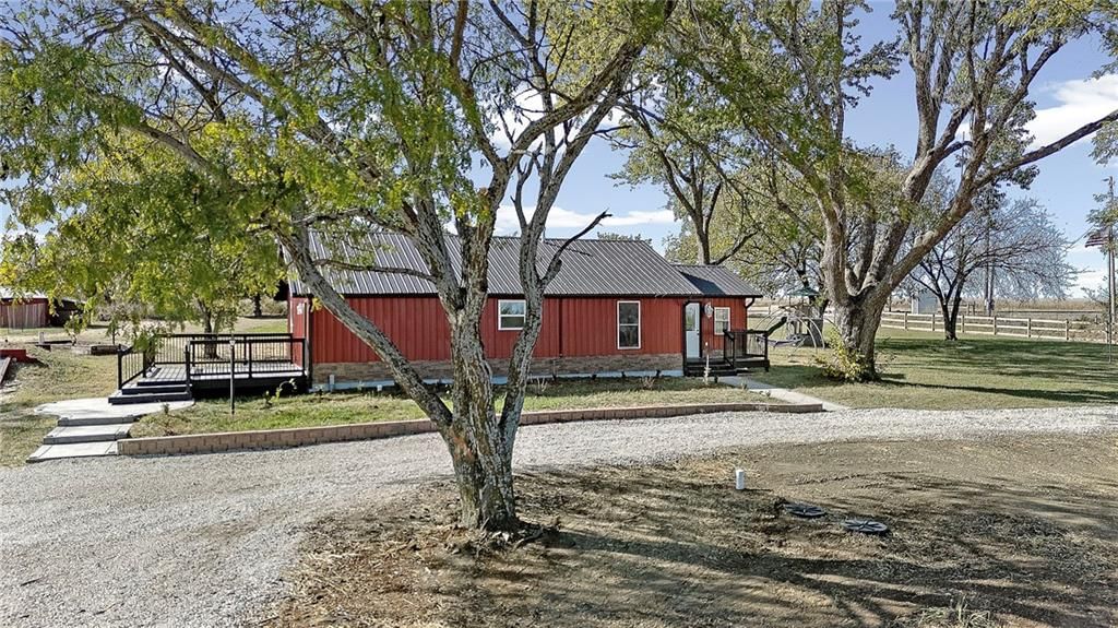 22244 NW 1400th Road — photo 4