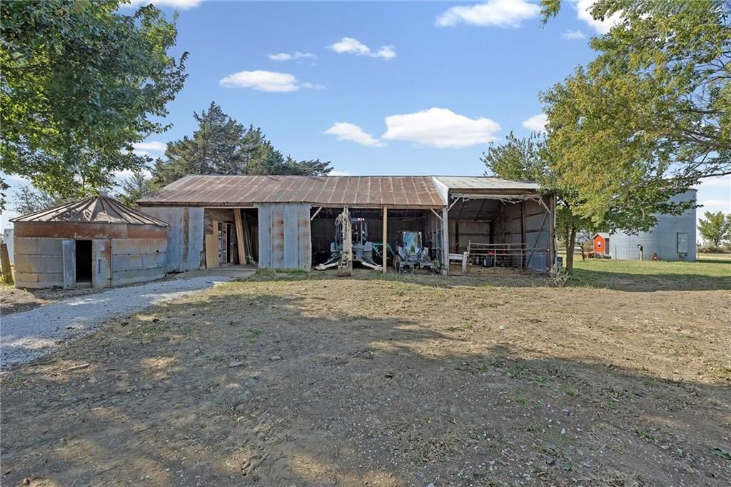 22244 NW 1400th Road — photo 43
