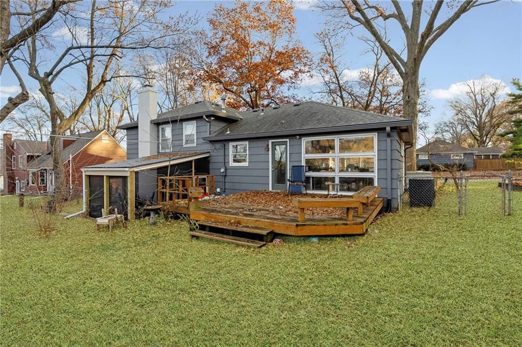 5600 W 63rd Terrace — photo 41