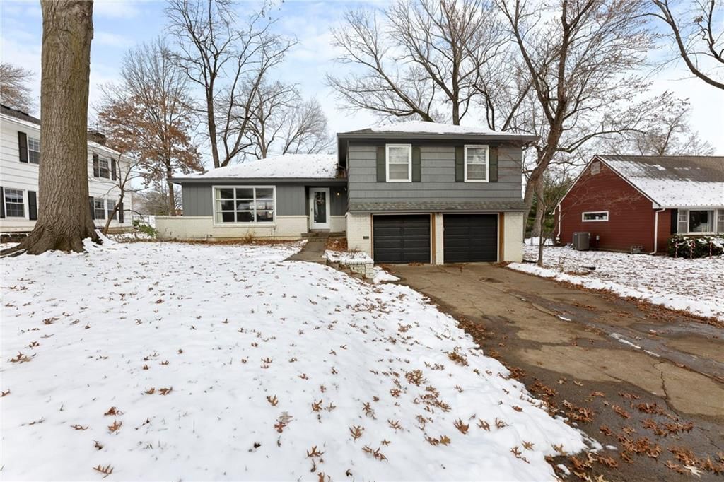 5600 W 63rd Terrace — photo 44