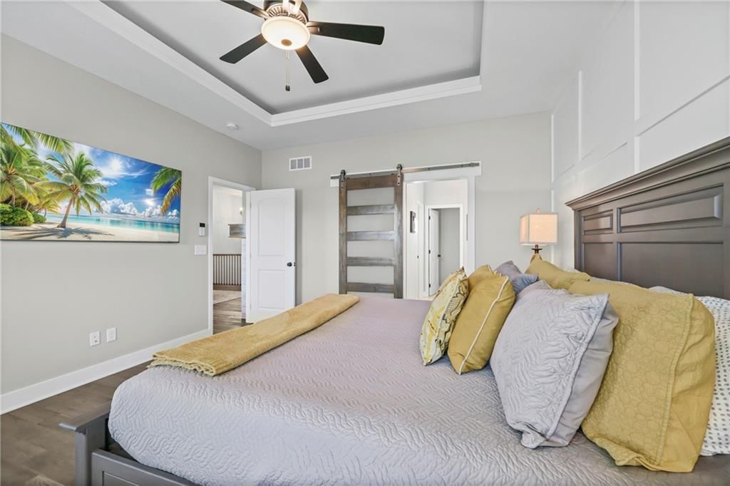 814 NW Hickory Ridge Drive — photo 17