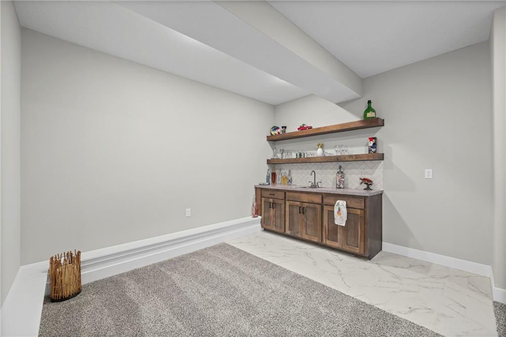 814 NW Hickory Ridge Drive — photo 27