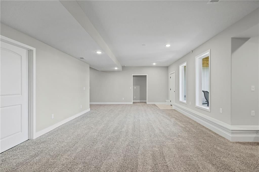 814 NW Hickory Ridge Drive — photo 28