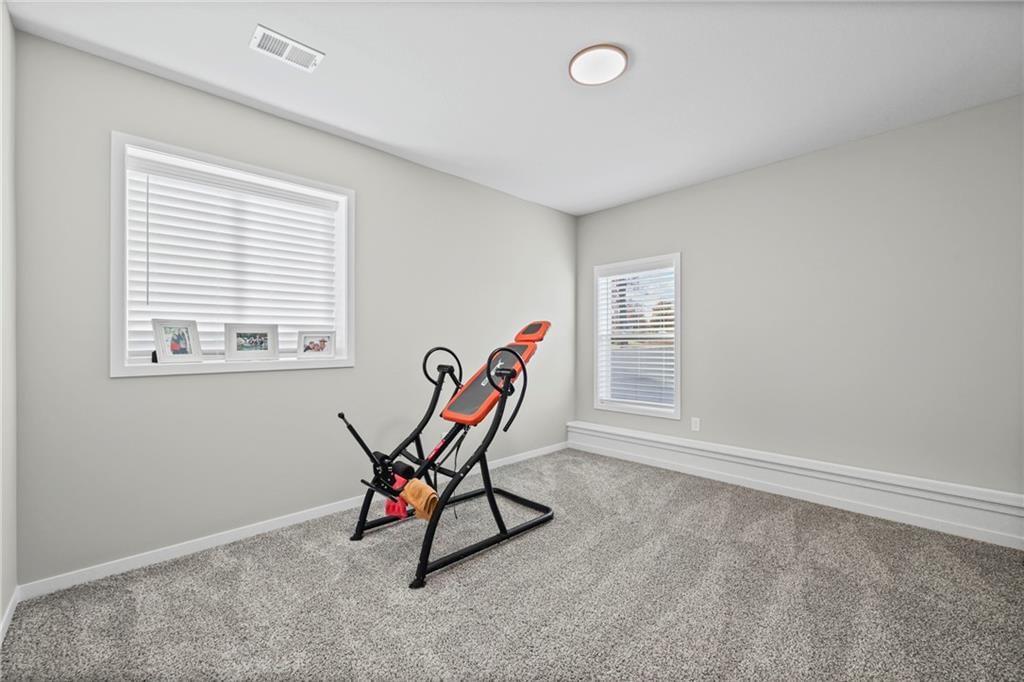 814 NW Hickory Ridge Drive — photo 29