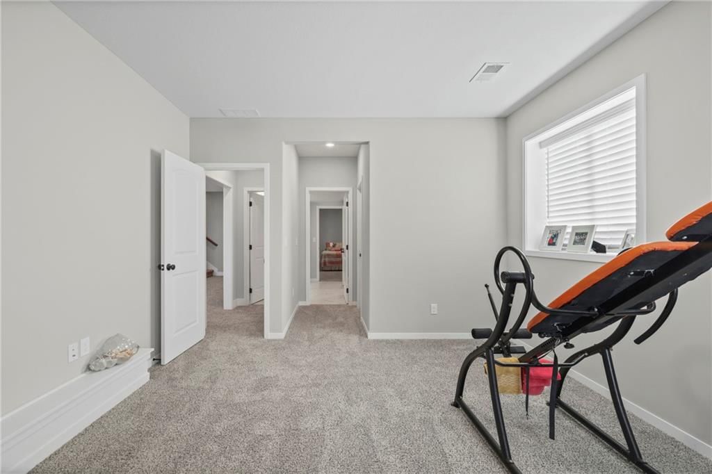 814 NW Hickory Ridge Drive — photo 30