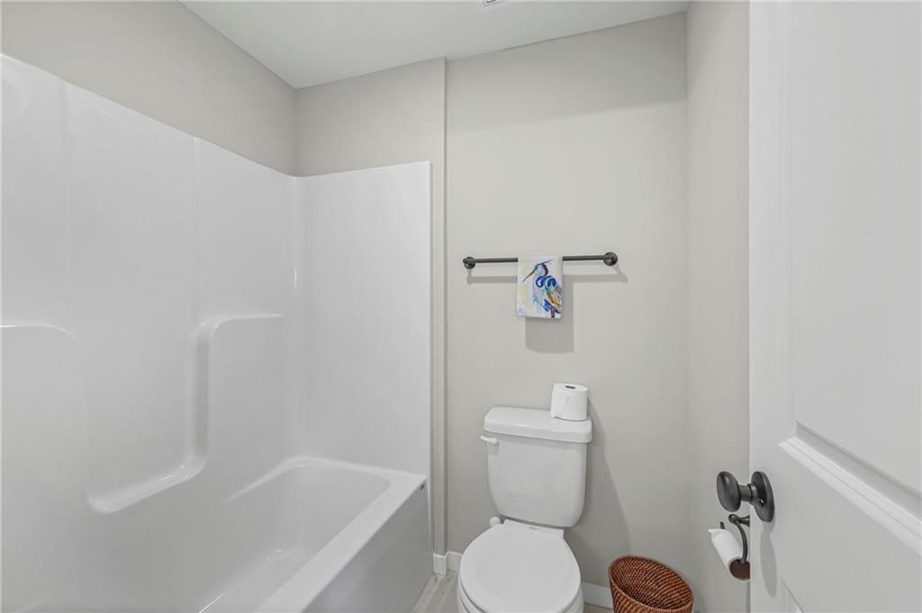 814 NW Hickory Ridge Drive — photo 32