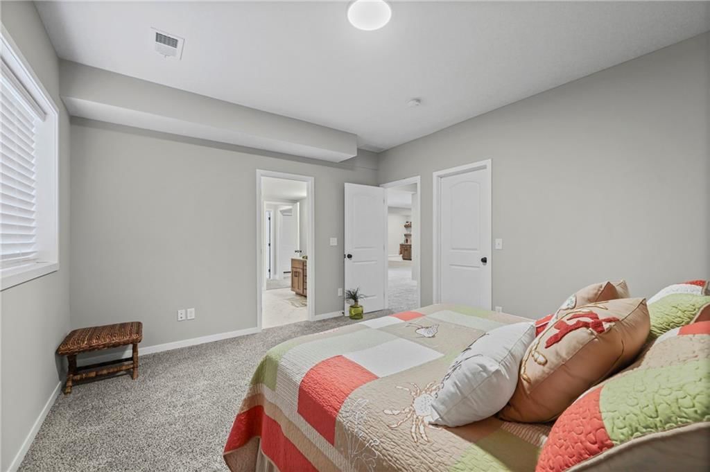 814 NW Hickory Ridge Drive — photo 34