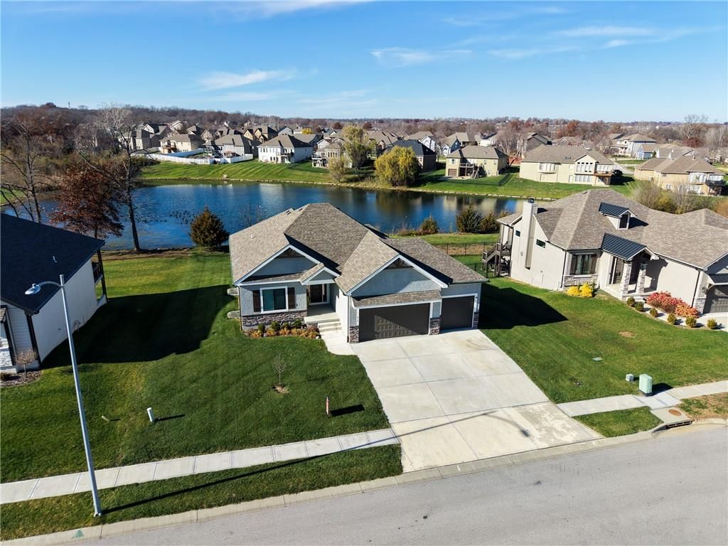 814 NW Hickory Ridge Drive — photo 40