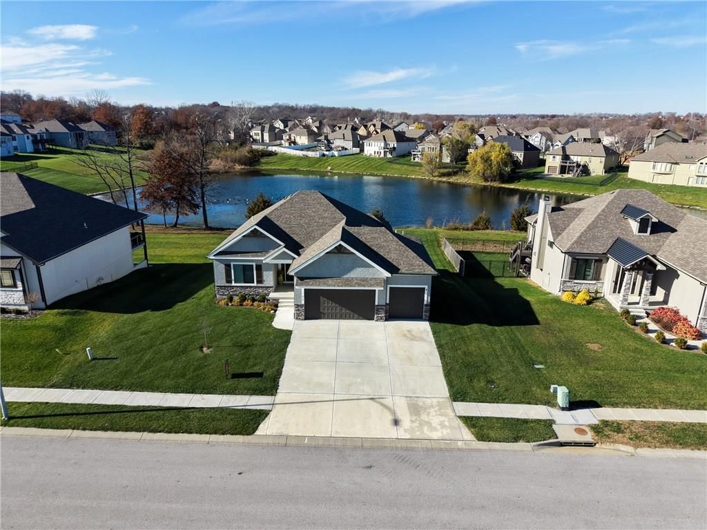 814 NW Hickory Ridge Drive — photo 41