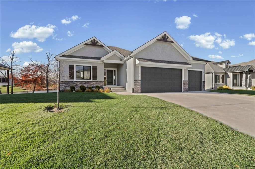 814 NW Hickory Ridge Drive — photo 48