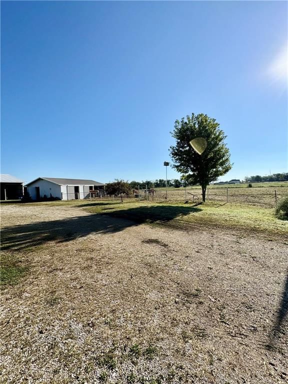 1883 Maple Road — photo 40