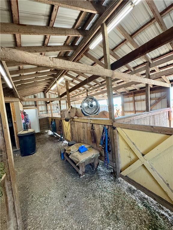 1883 Maple Road — photo 50
