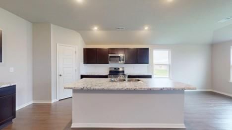 533 W Bluebird Street — photo 5
