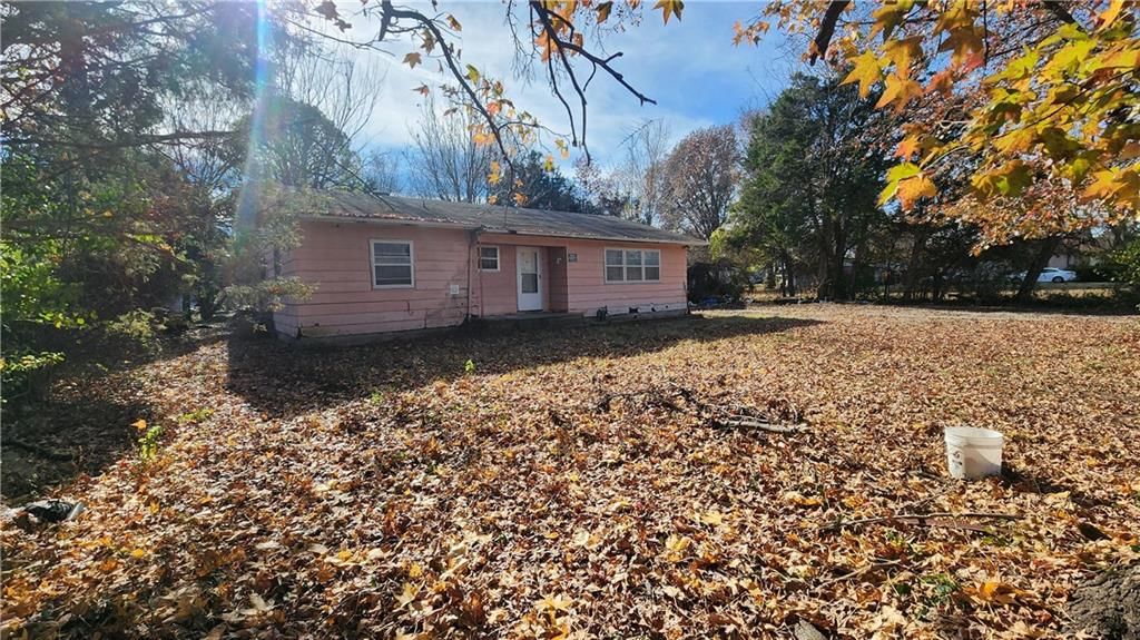 808 E Atkinson Street — photo 2