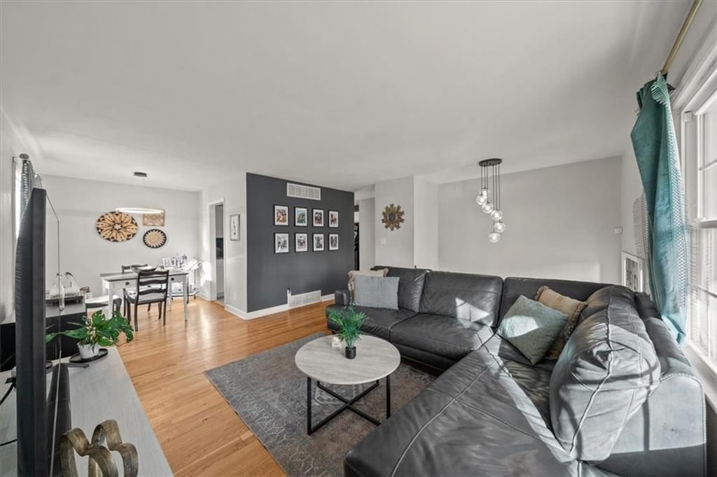 10314 W 73rd Street — photo 5