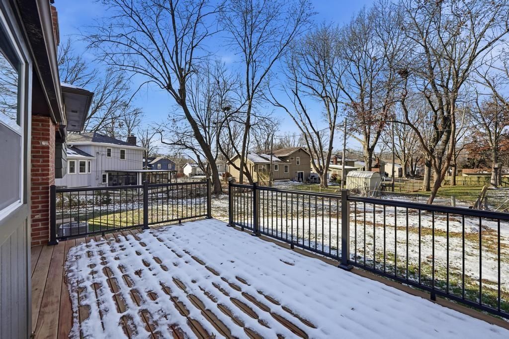 Photo 26 of 41 - 9948 Rosehill Road