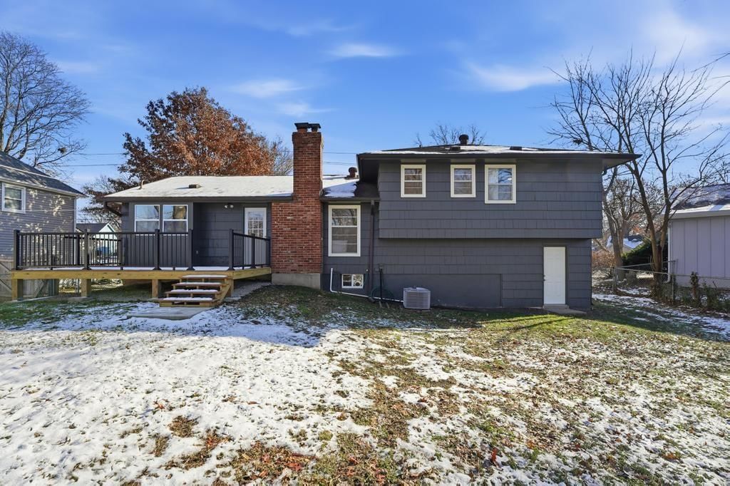 Photo 31 of 41 - 9948 Rosehill Road