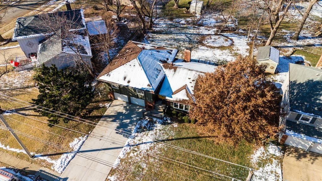 Photo 36 of 41 - 9948 Rosehill Road
