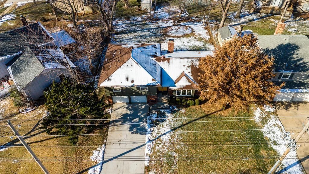 Photo 37 of 41 - 9948 Rosehill Road
