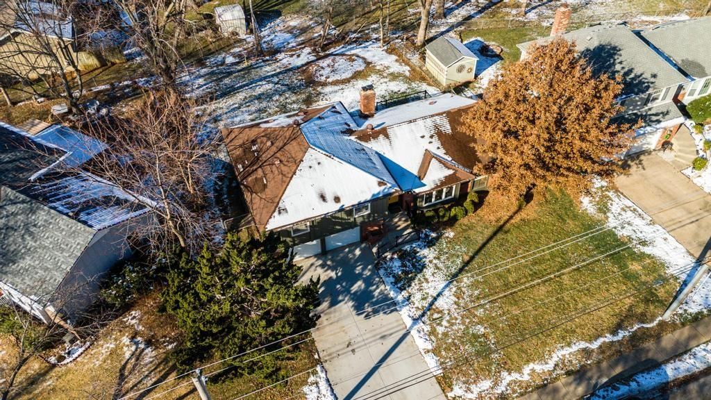 Photo 38 of 41 - 9948 Rosehill Road
