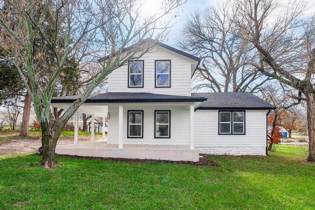 619 Main Street, Mound City, KS
