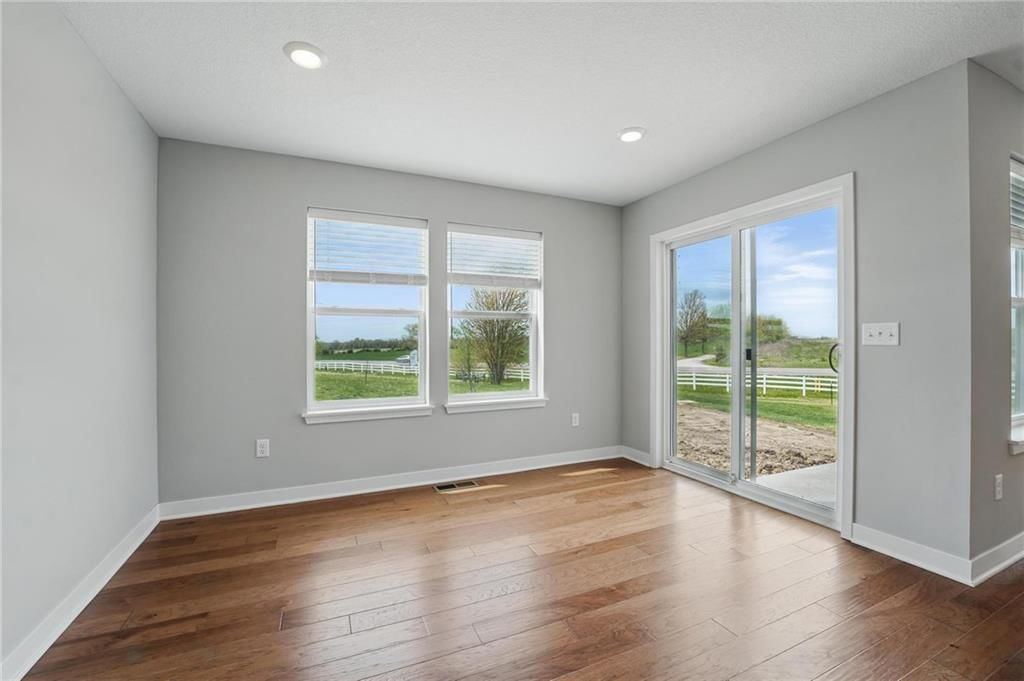 8720 SW Edgewater Drive — photo 24