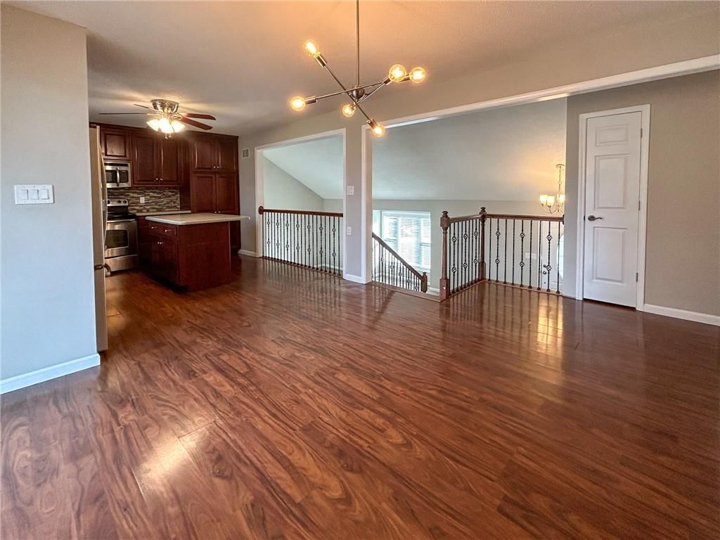 732 SW Raintree Drive — photo 7