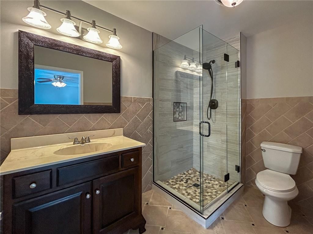 732 SW Raintree Drive — photo 14