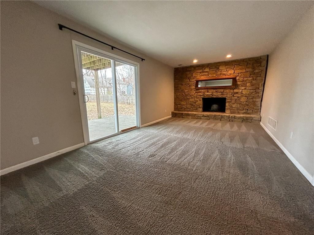 732 SW Raintree Drive — photo 21