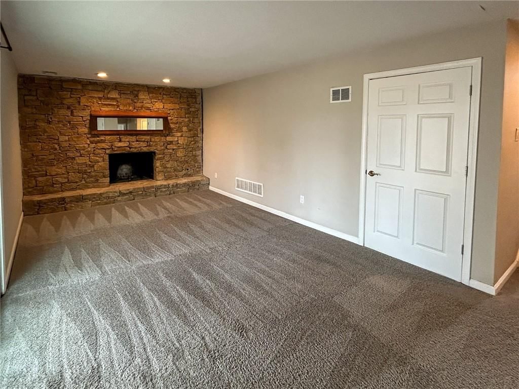 732 SW Raintree Drive — photo 22