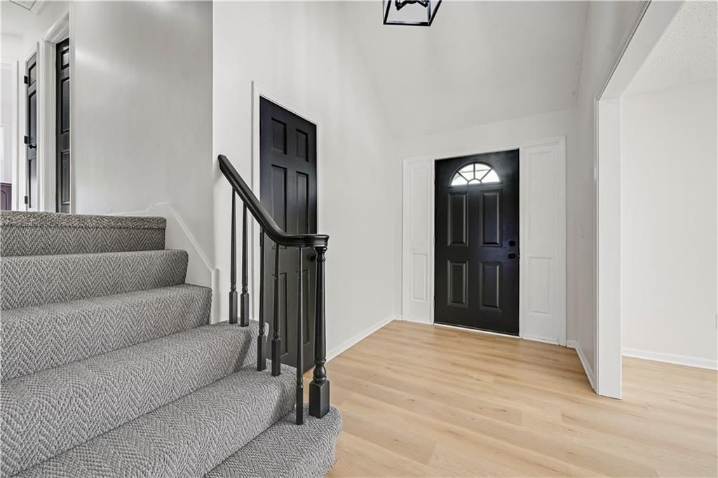 5807 Noland Road — photo 3