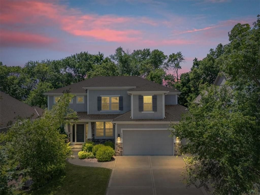 9154 Shady Bend Road, Lenexa, KS