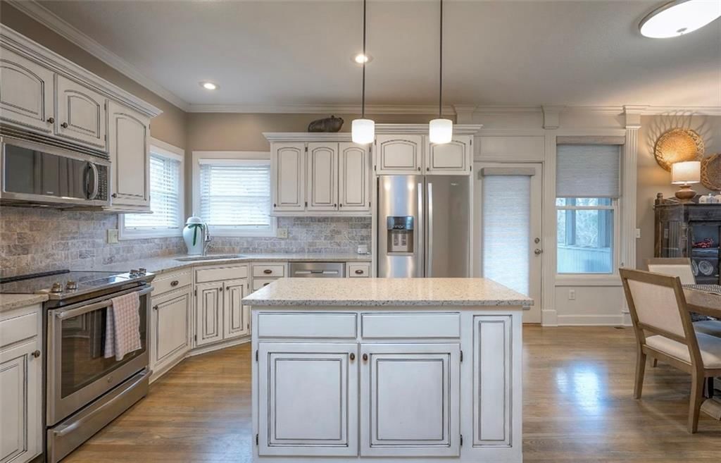 15245 Linden Court — photo 11