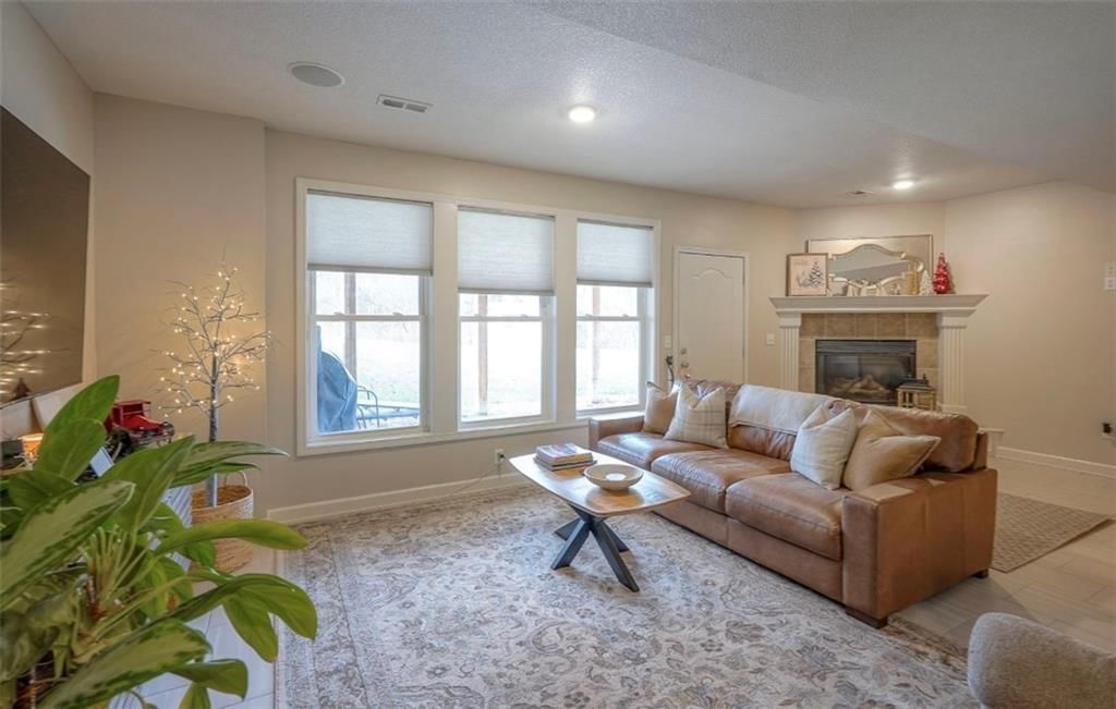 15245 Linden Court — photo 36