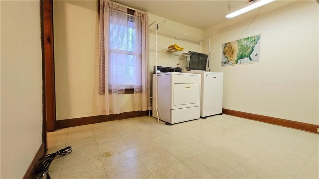 1108 Roosevelt Avenue — photo 20