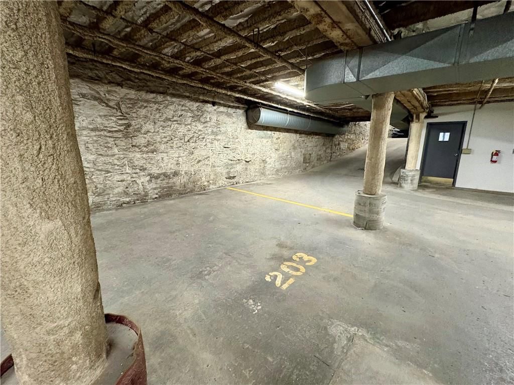 306 W 7 Street — photo 22