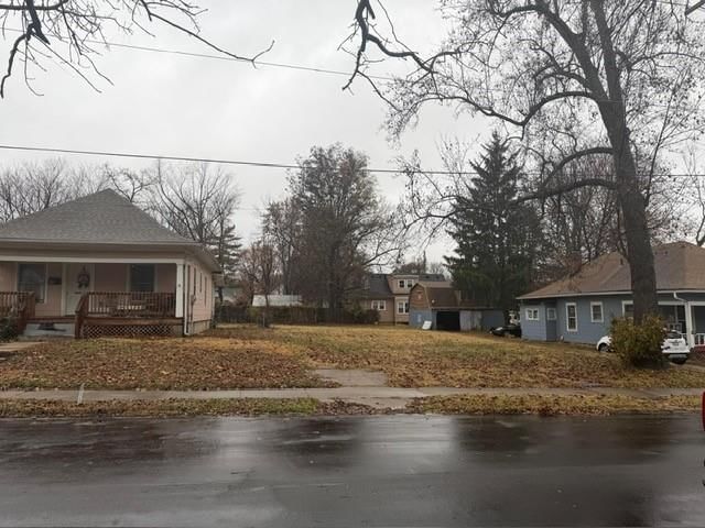 426 E Short Avenue — photo 2