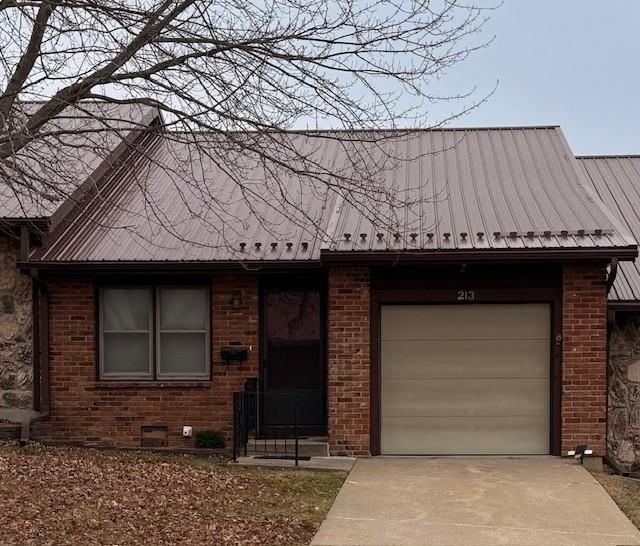 213 N Ryan's Way, St Joseph, MO