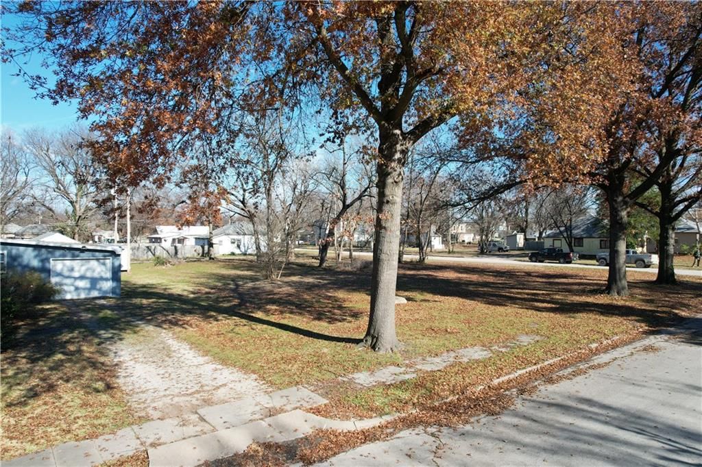 1006 Illinois Street — photo 5