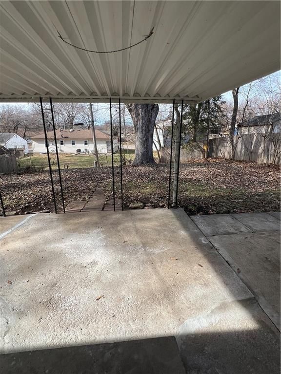 9744 Wallace Avenue — photo 19