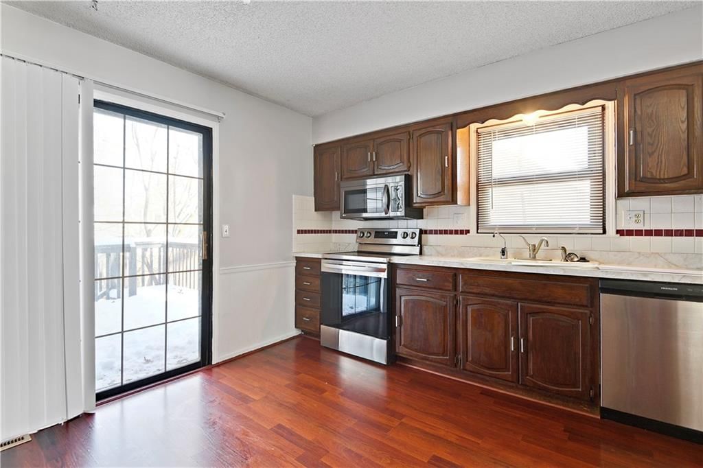 1610 E Elm Terrace — photo 9