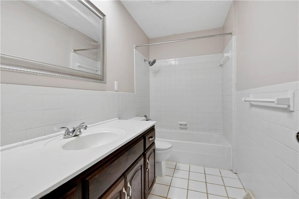 1610 E Elm Terrace — photo 16