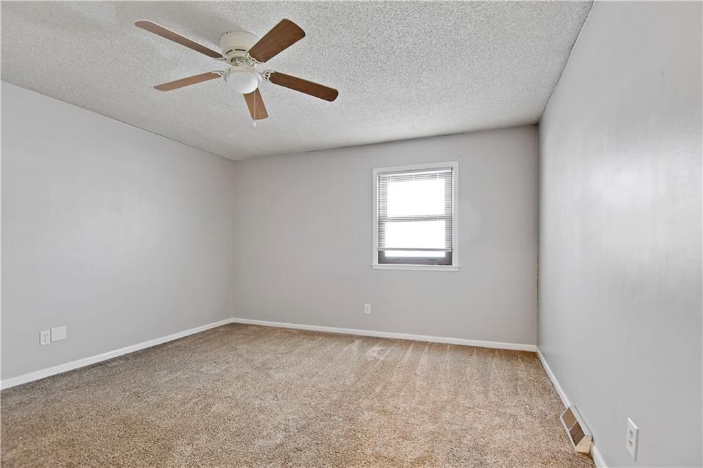 1610 E Elm Terrace — photo 20