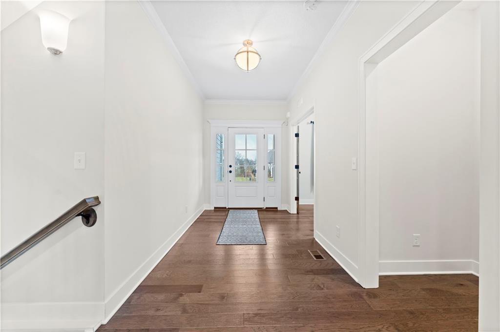 334 NW Ambersham Drive — photo 7
