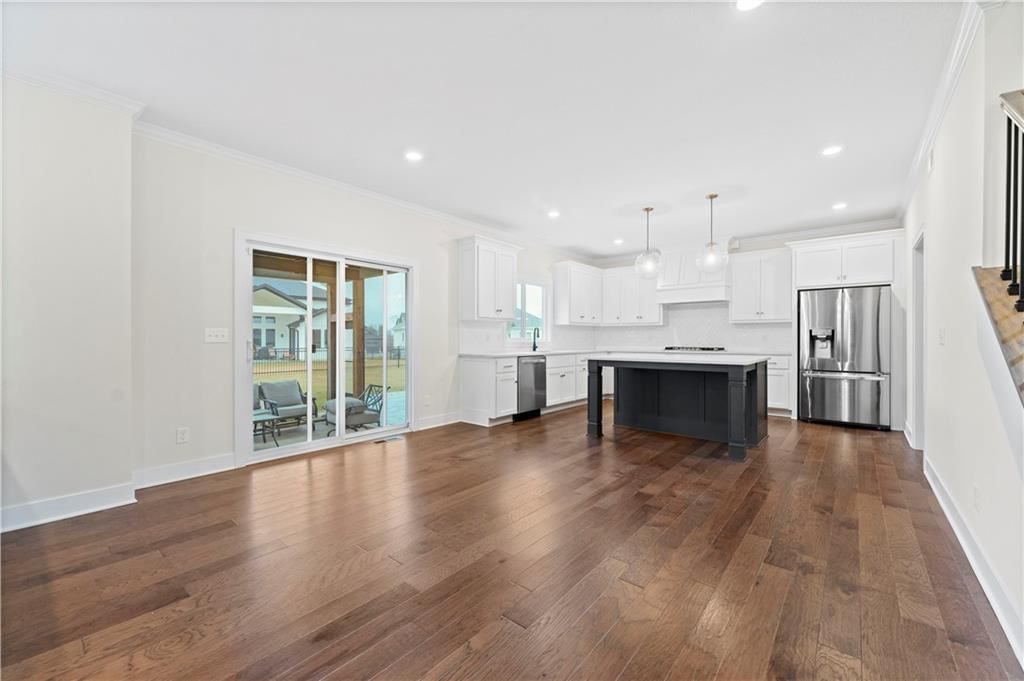 334 NW Ambersham Drive — photo 12