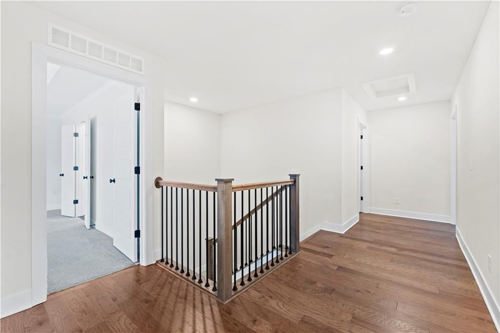 334 NW Ambersham Drive — photo 15